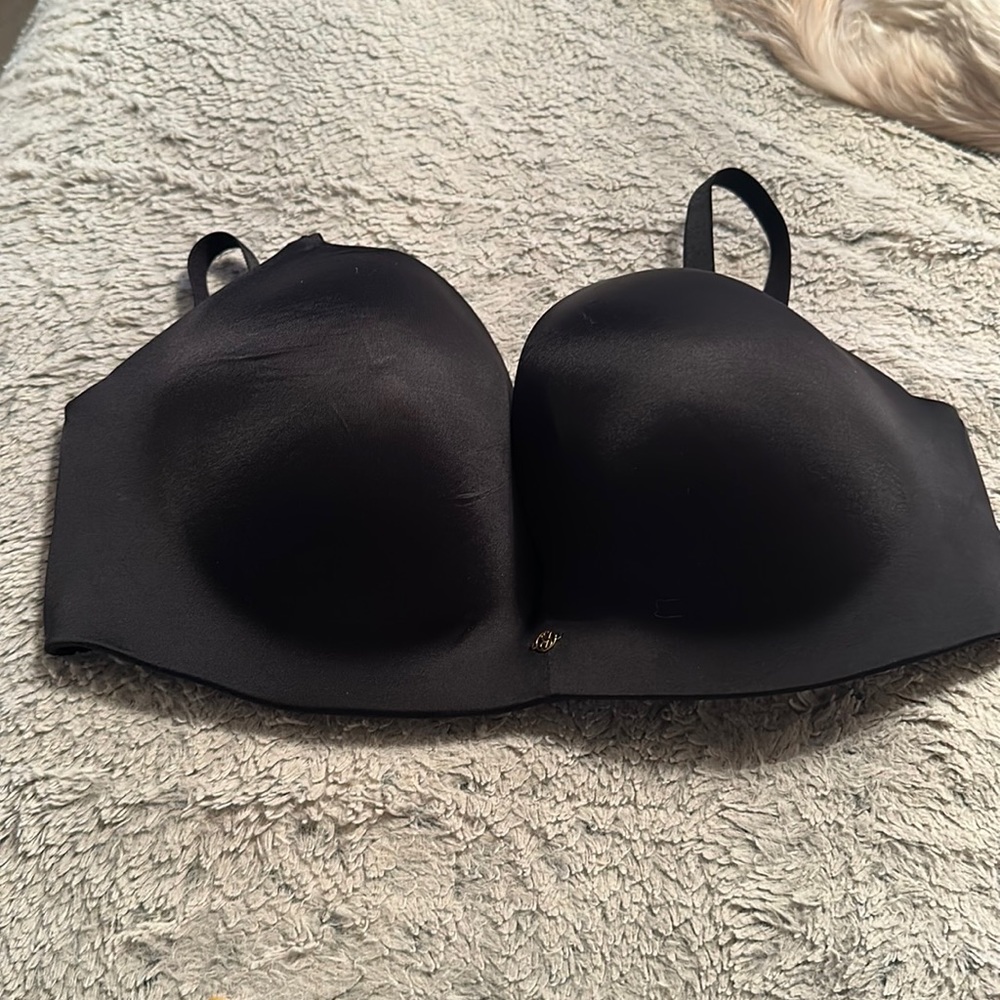 Victoria’s Secret bra with built-in padding, 38 DD - Picture 1 of 7